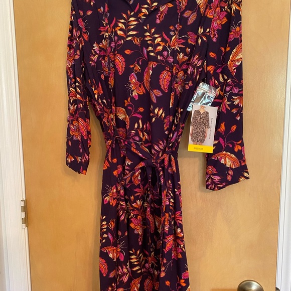 Cute Fall Floral Print Beachlunchlounge Shift Dress with 3/4 sleeve - NWT - Picture 4 of 4